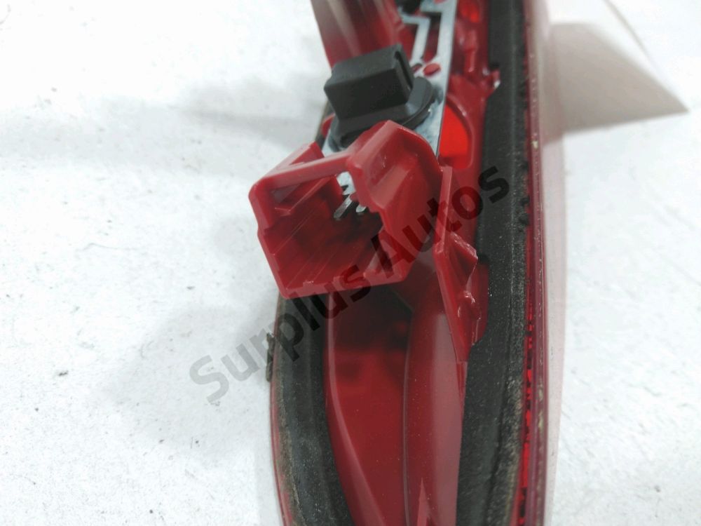 Feu stop supplémentaire