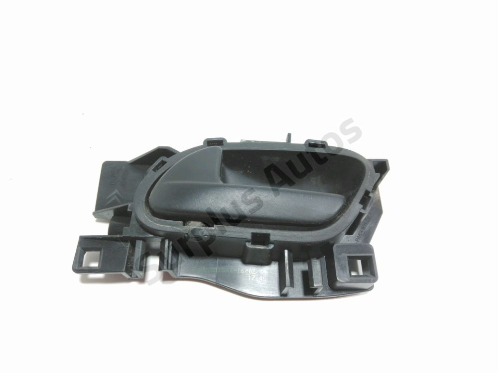 Poignée intérieure porte avant gauche