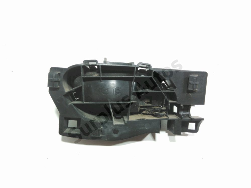 Poignée intérieure porte avant gauche