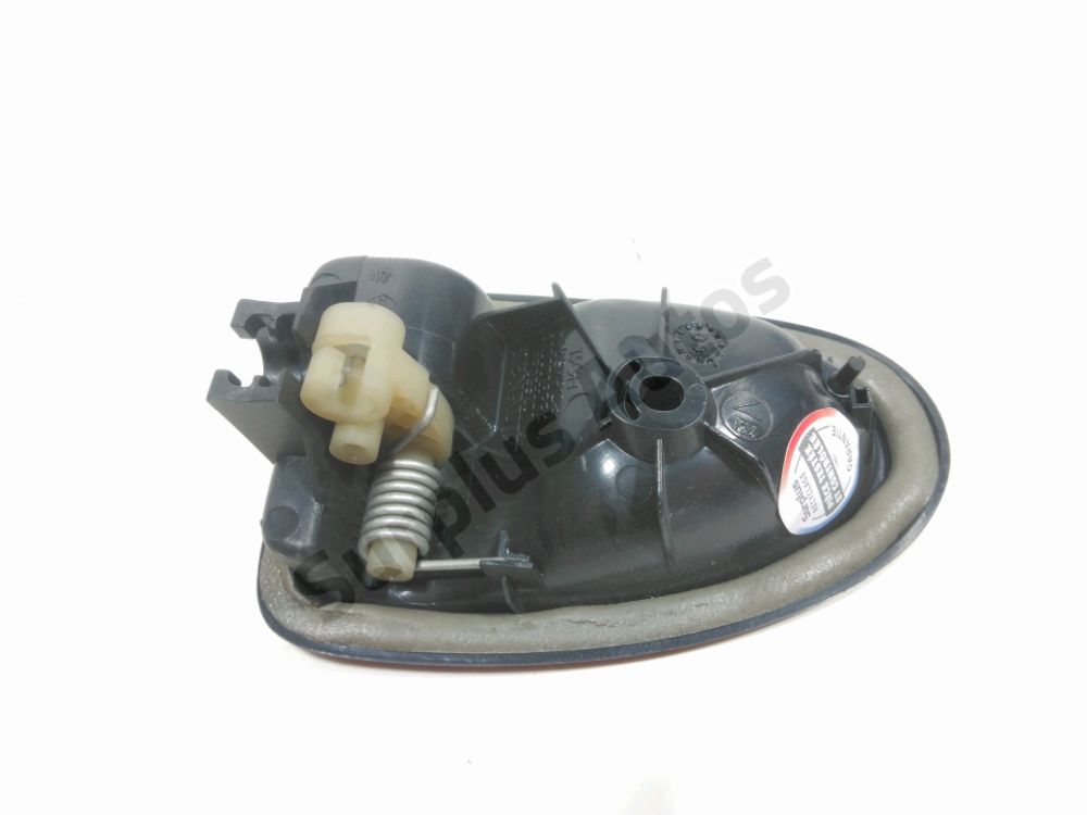 Poignée intérieure porte avant gauche