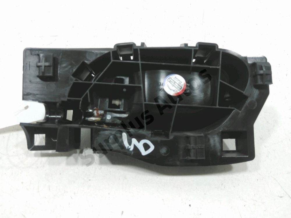 Poignée intérieure porte avant droite