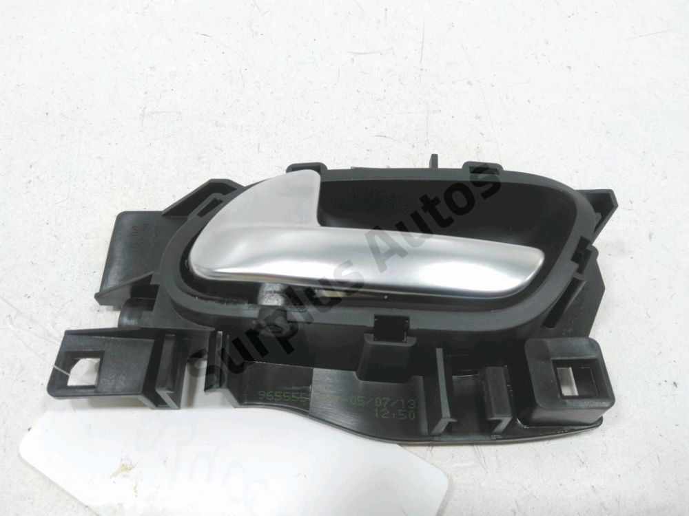 Poignée intérieure porte avant gauche