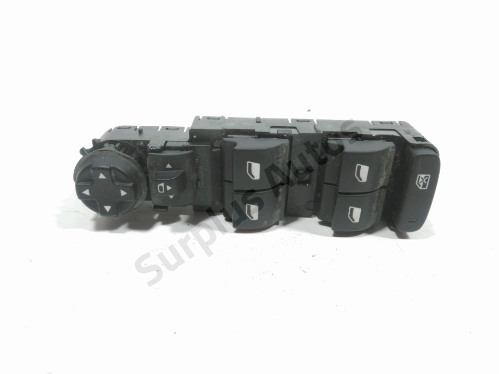 Commande lève-vitre avant gauche