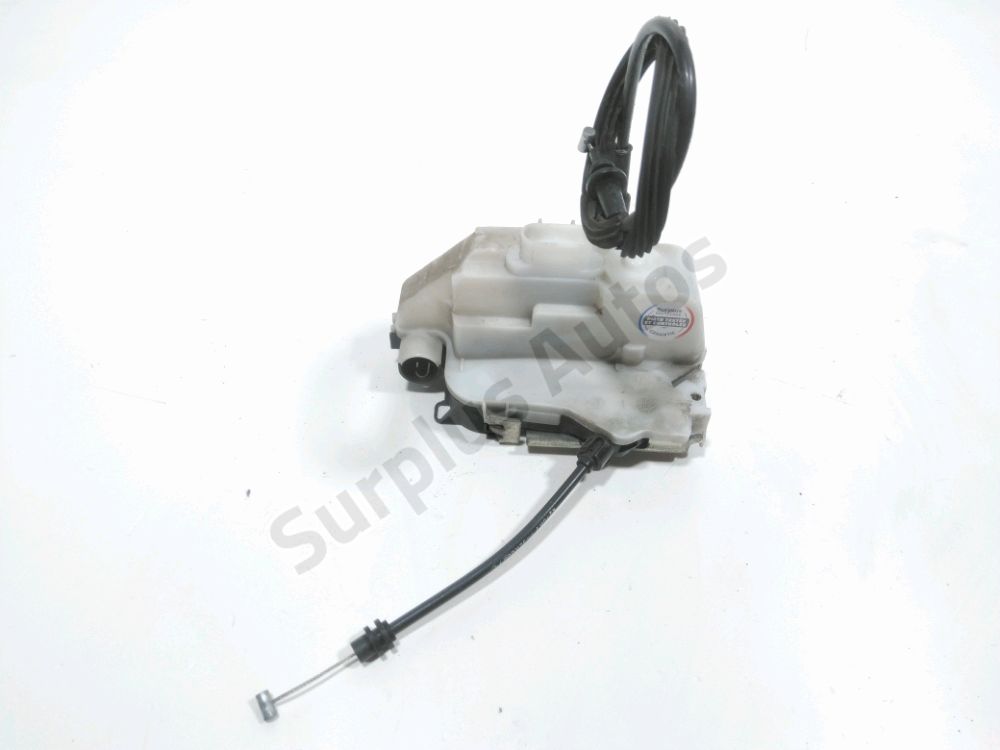 Serrure de porte avant droite