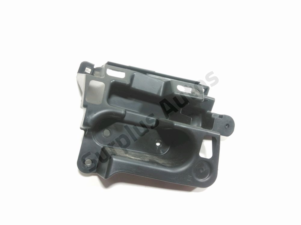 Support gauche de pare-choc arrière