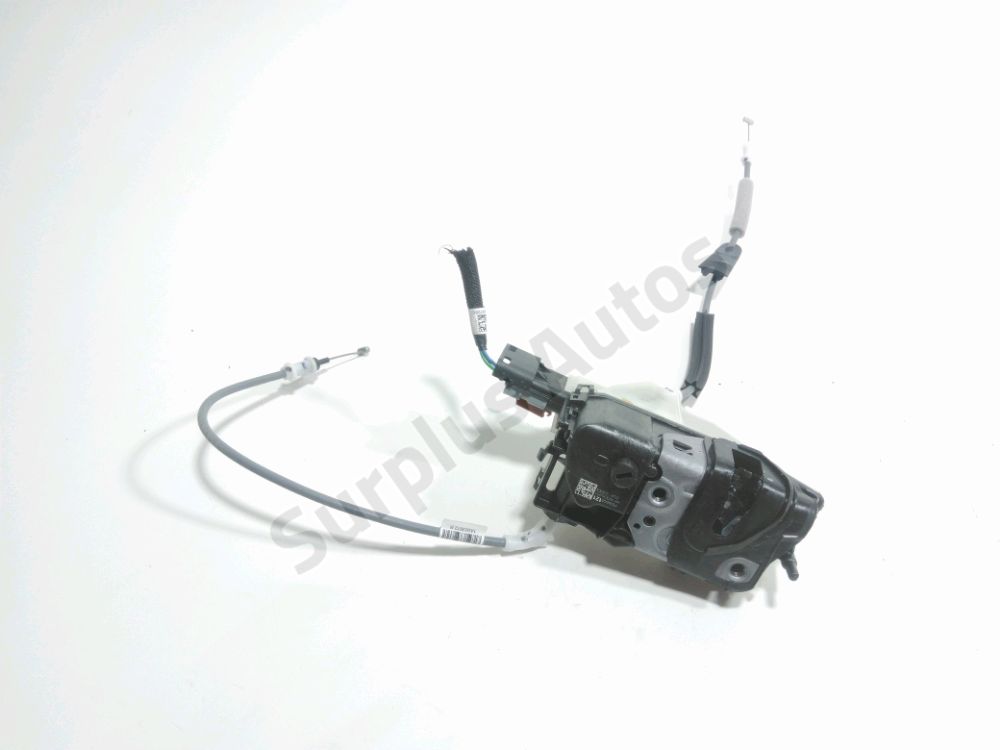 Serrure de porte avant droite