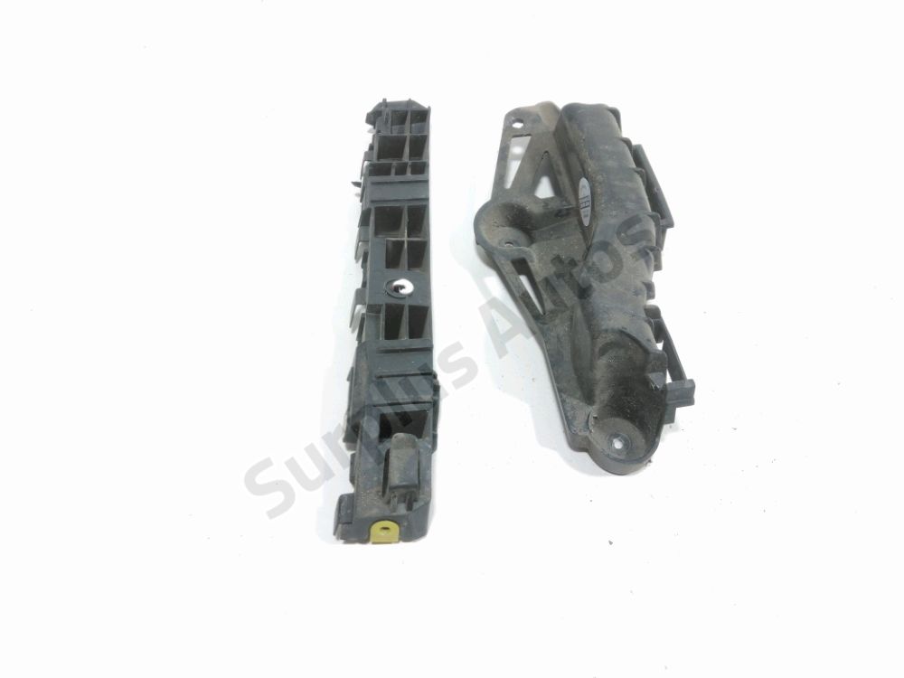 Support central de pare-choc arrière