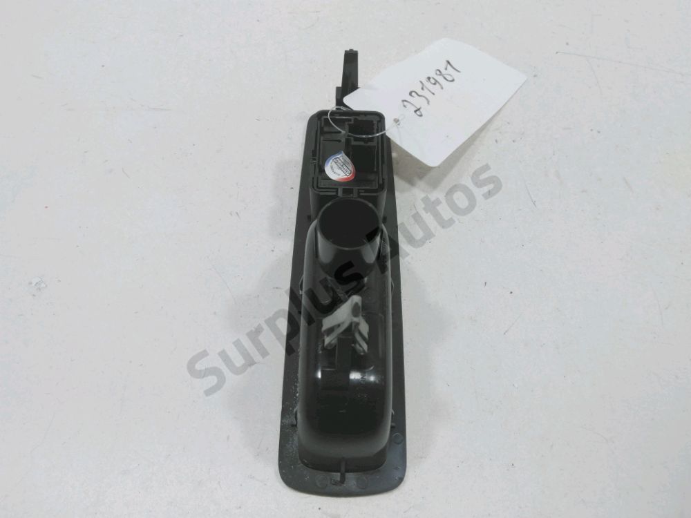 Commande lève-vitre arrière gauche