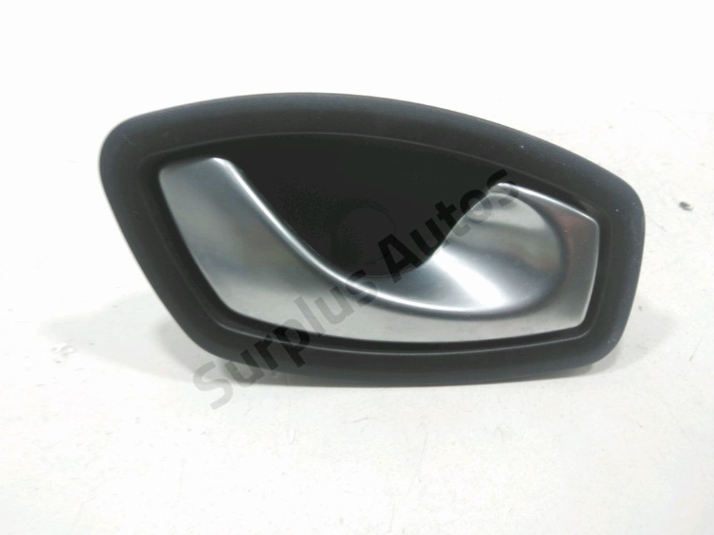 Poignée intérieure porte avant droite