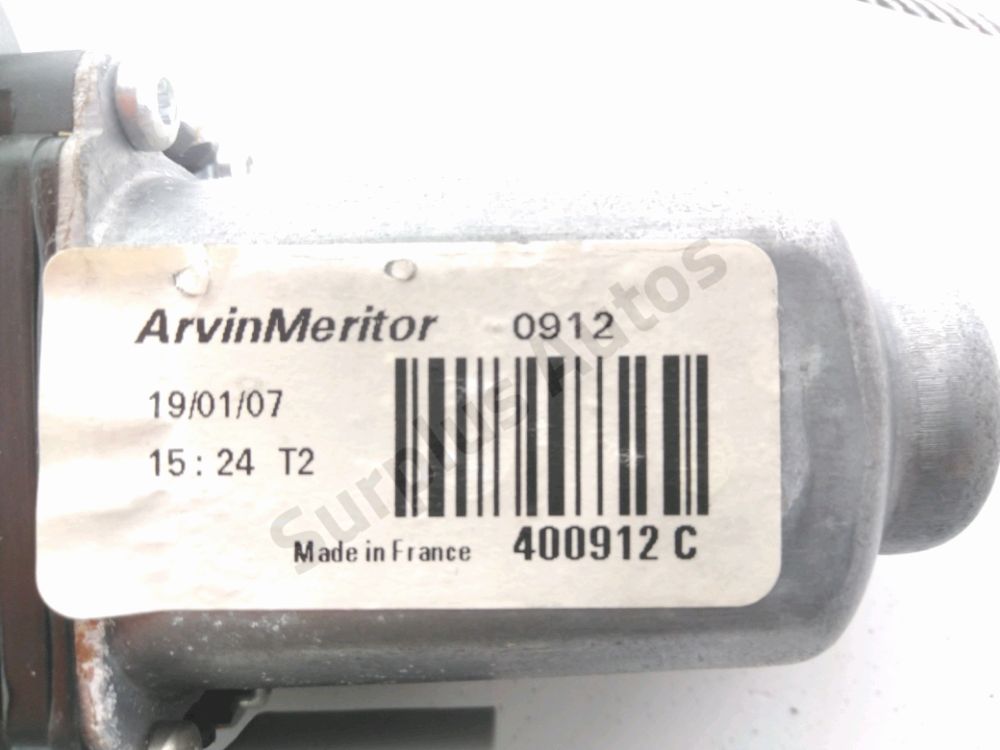 Lève-vitre électrique avant droit