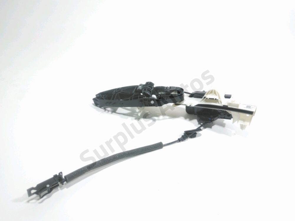 Serrure de porte avant gauche