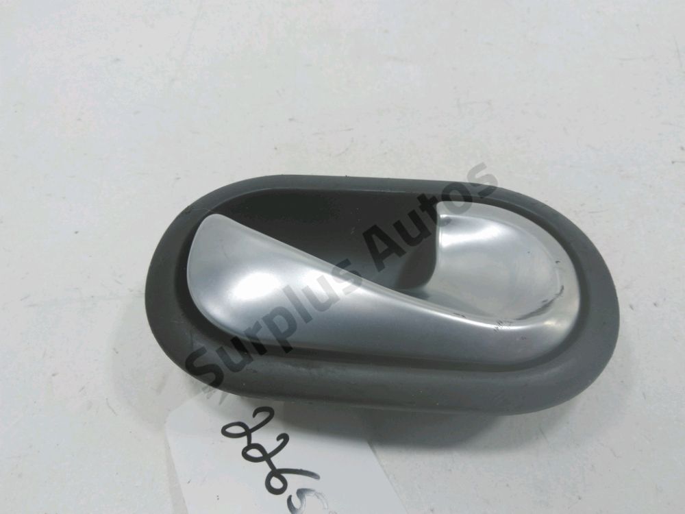 Poignée intérieure porte arrière droite