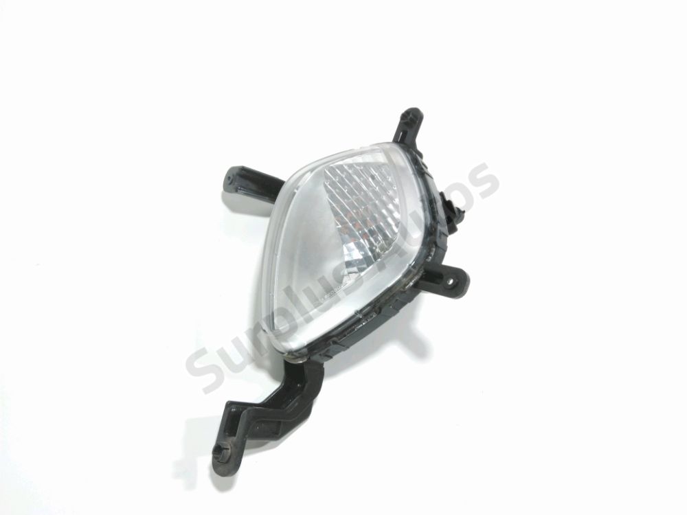 Feu diurne avant gauche