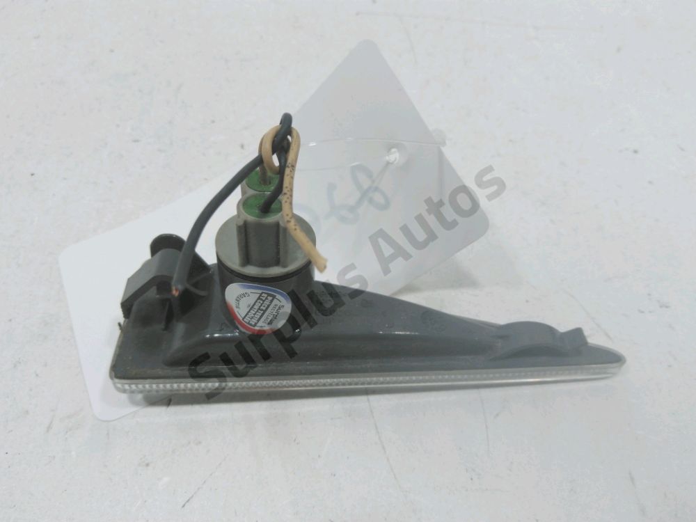 Répétiteur d'aile droit