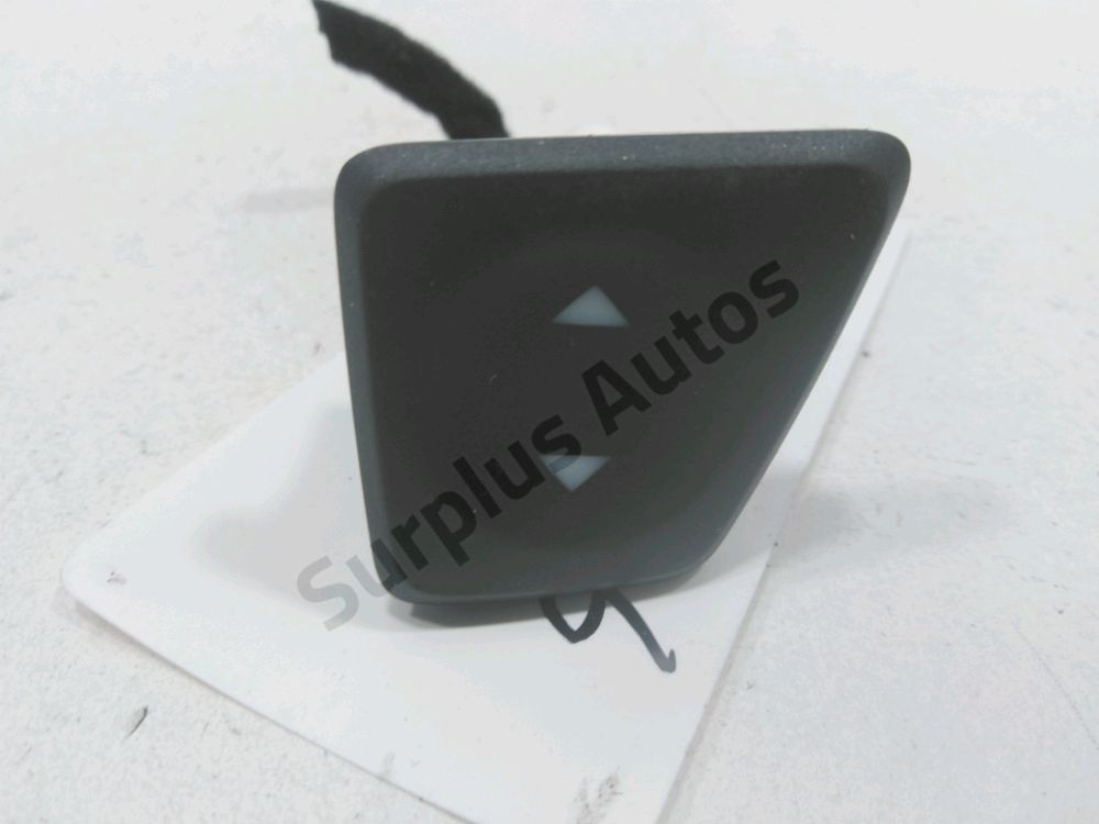 Commande lève-vitre avant droit