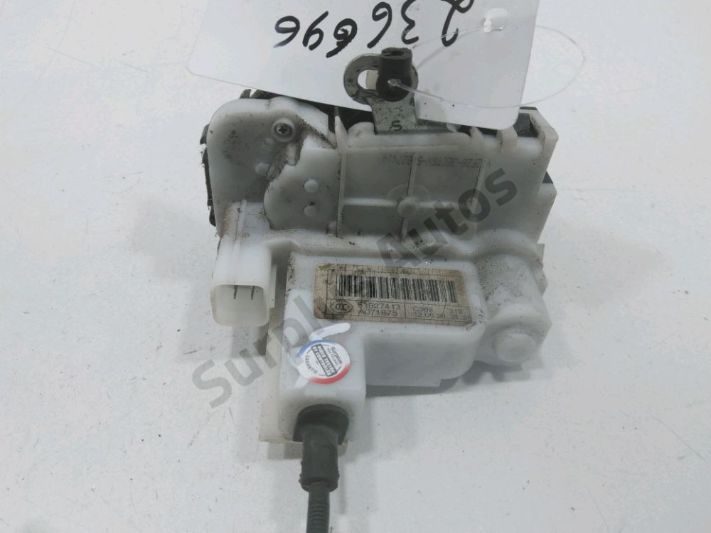 Serrure de porte avant gauche