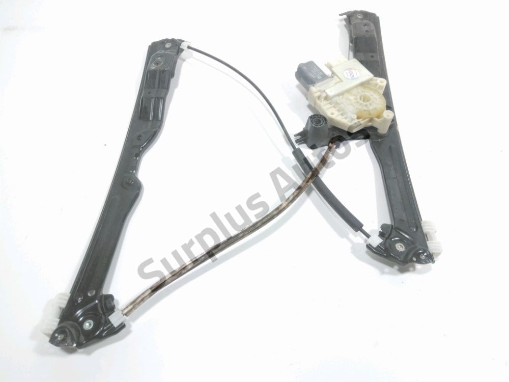 Lève-vitre électrique avant droit