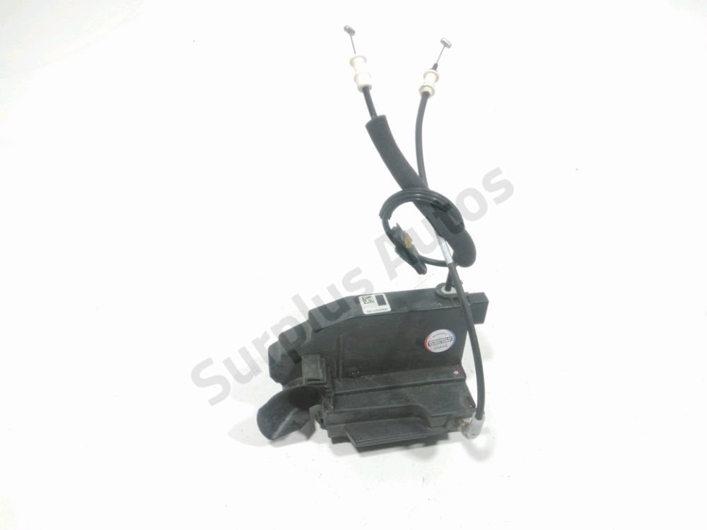 Serrure de porte avant droite