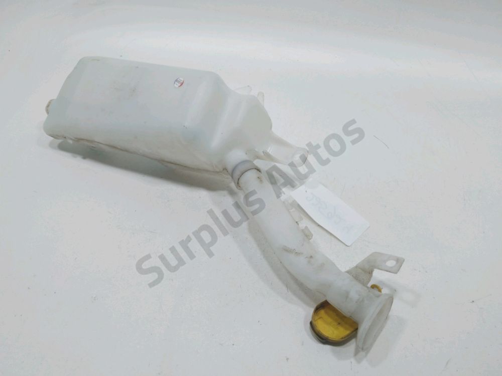 Réservoir de lave glace avant