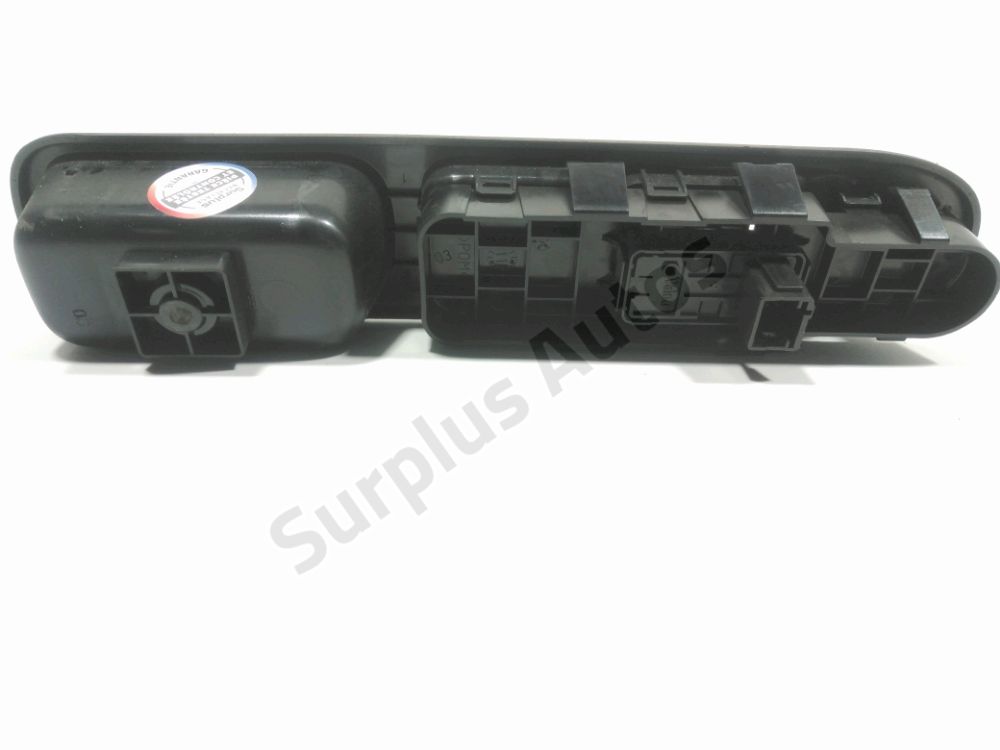 Commande lève-vitre avant droit