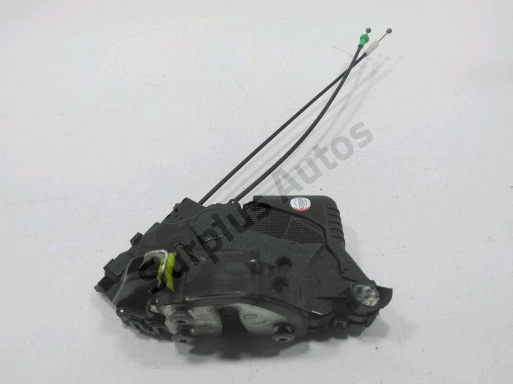 Serrure de porte avant gauche