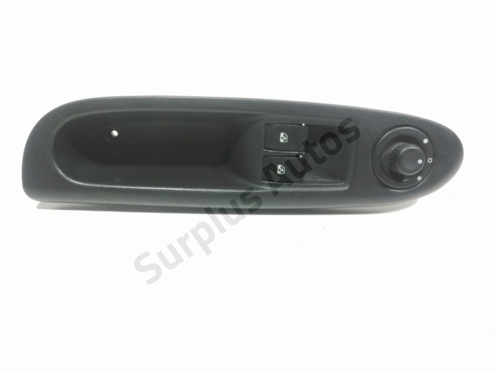 Commande lève-vitre avant gauche