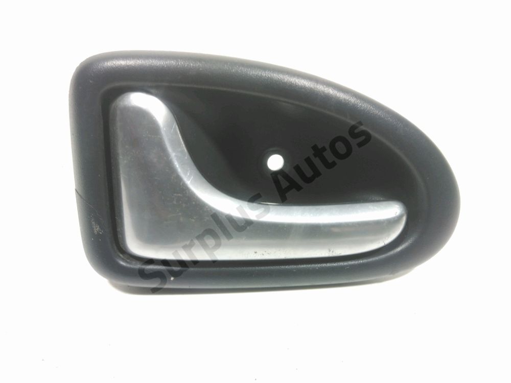 Poignée intérieure porte avant gauche