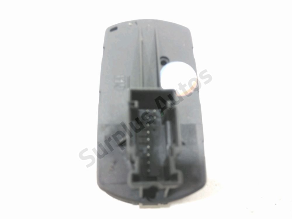 Commande lève-vitre avant gauche