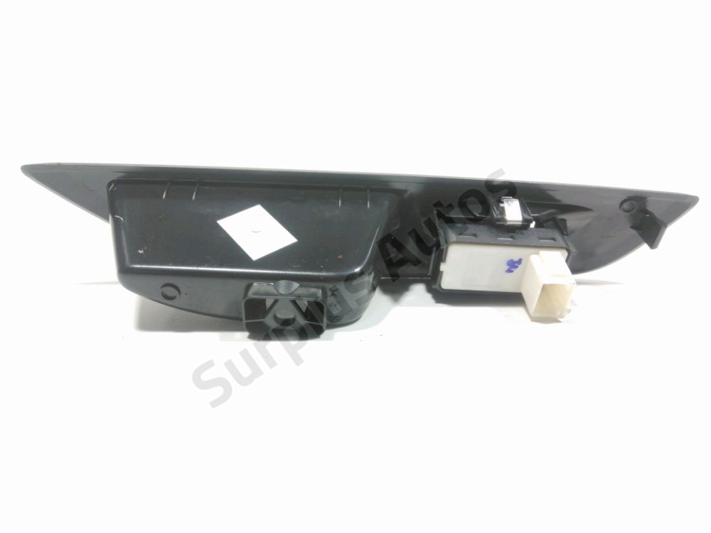 Commande lève-vitre arrière droit