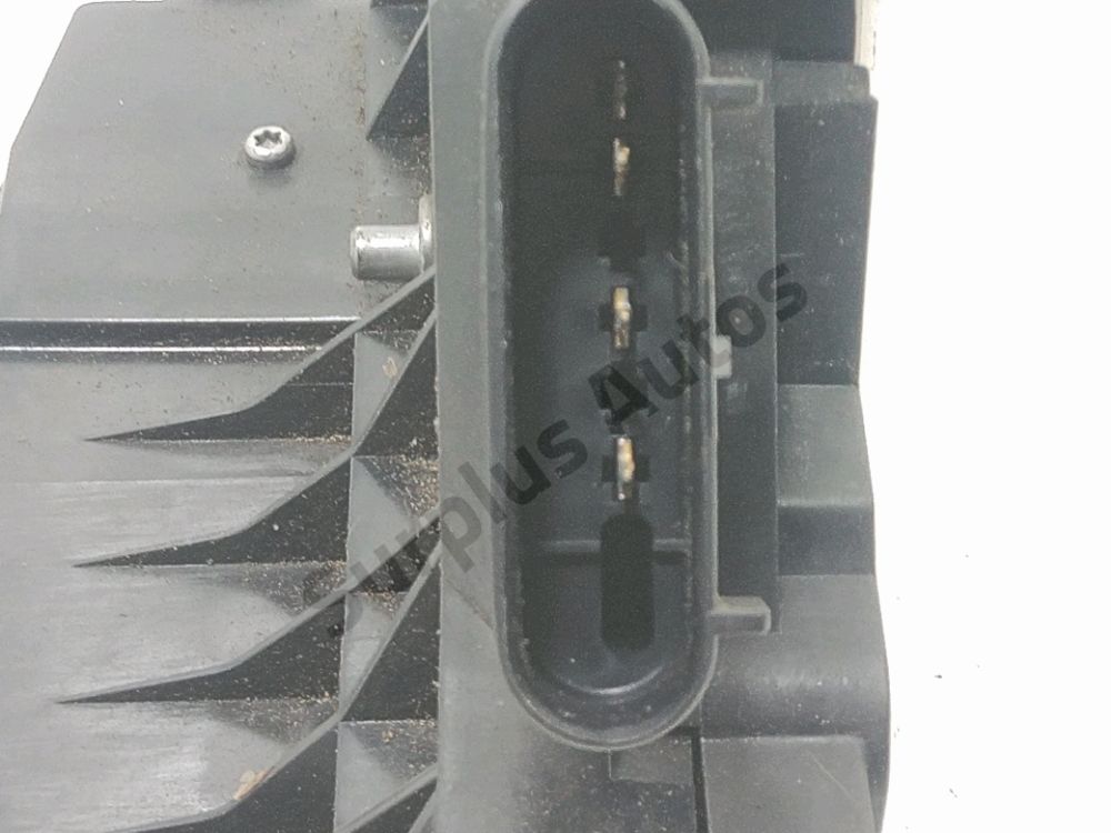 Serrure de porte arrière droite