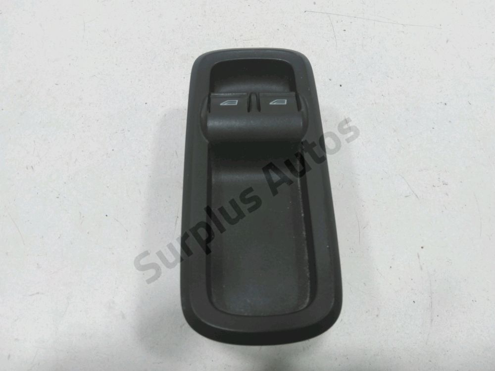 Commande lève-vitre avant gauche