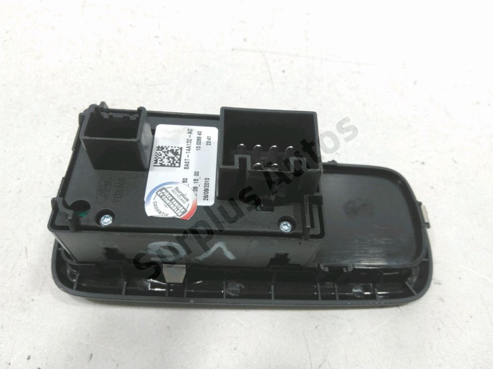 Commande lève-vitre avant gauche