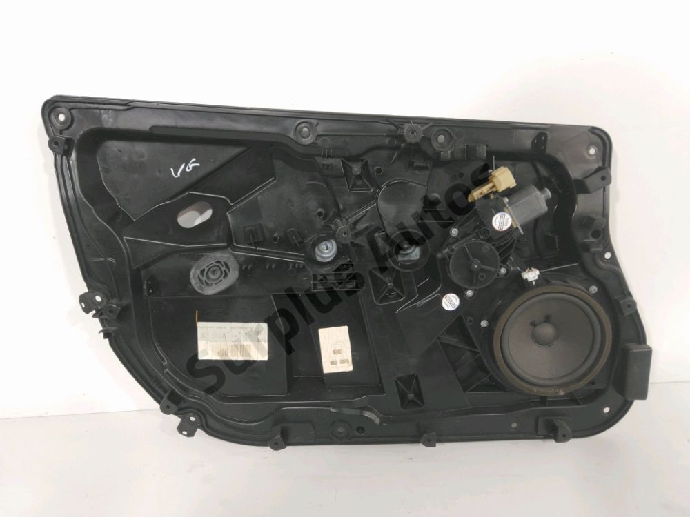 Lève-vitre électrique avant gauche