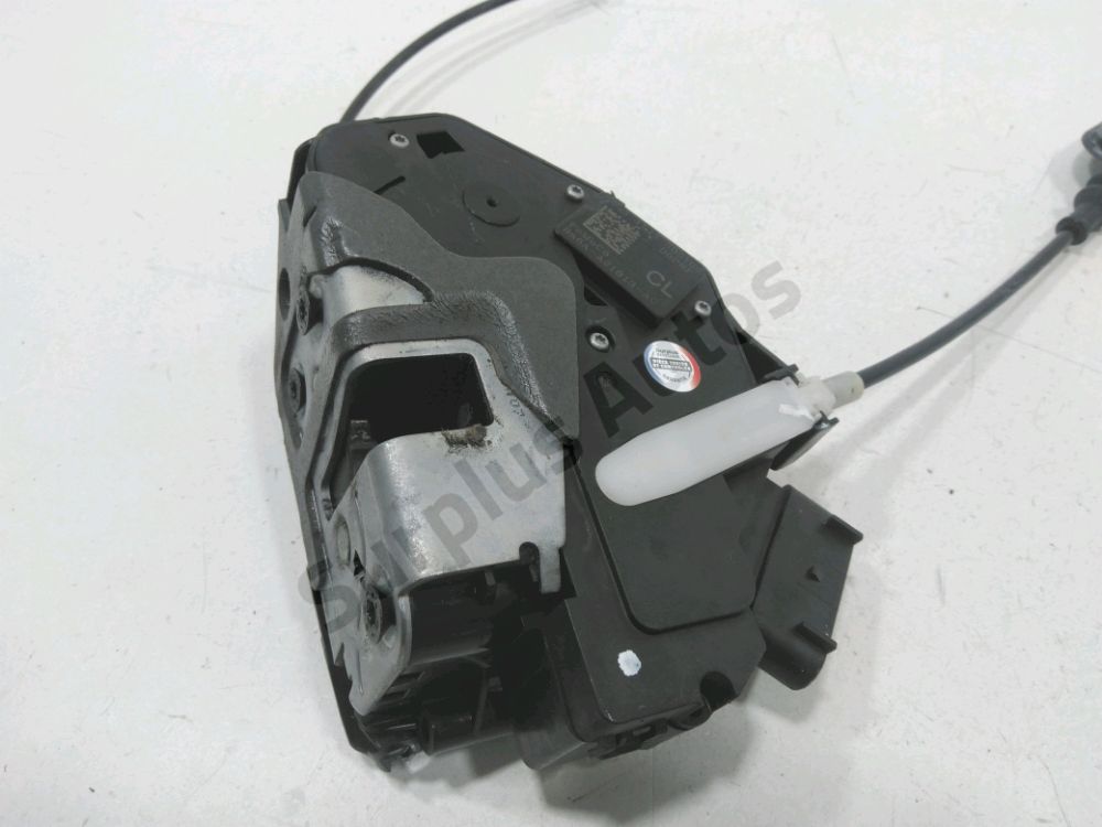 Serrure de porte avant gauche