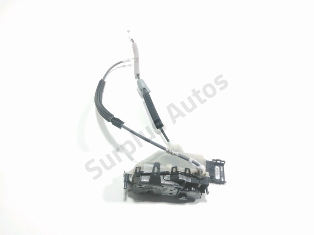 Serrure de porte avant droite