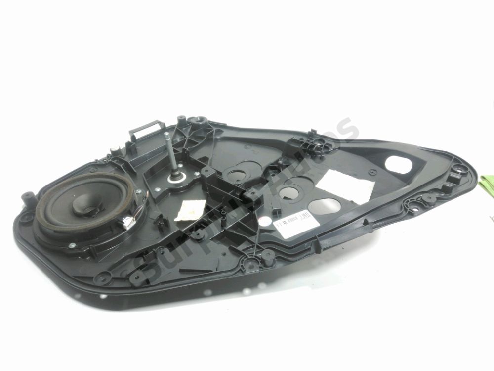 Lève-vitre manuel arrière droit