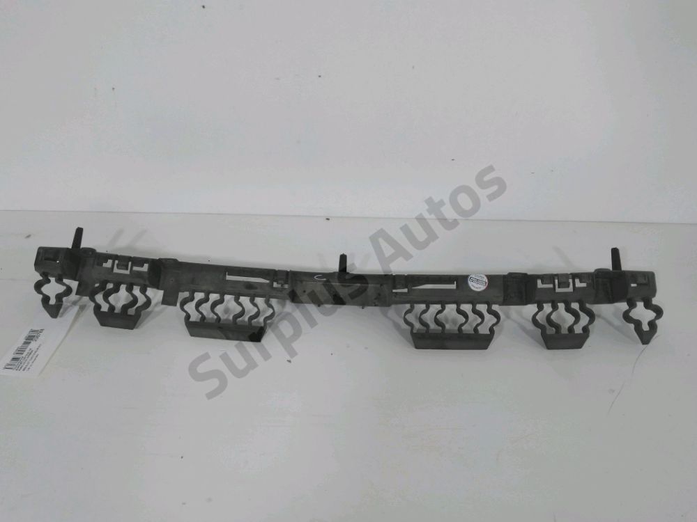 Support central de pare-choc arrière