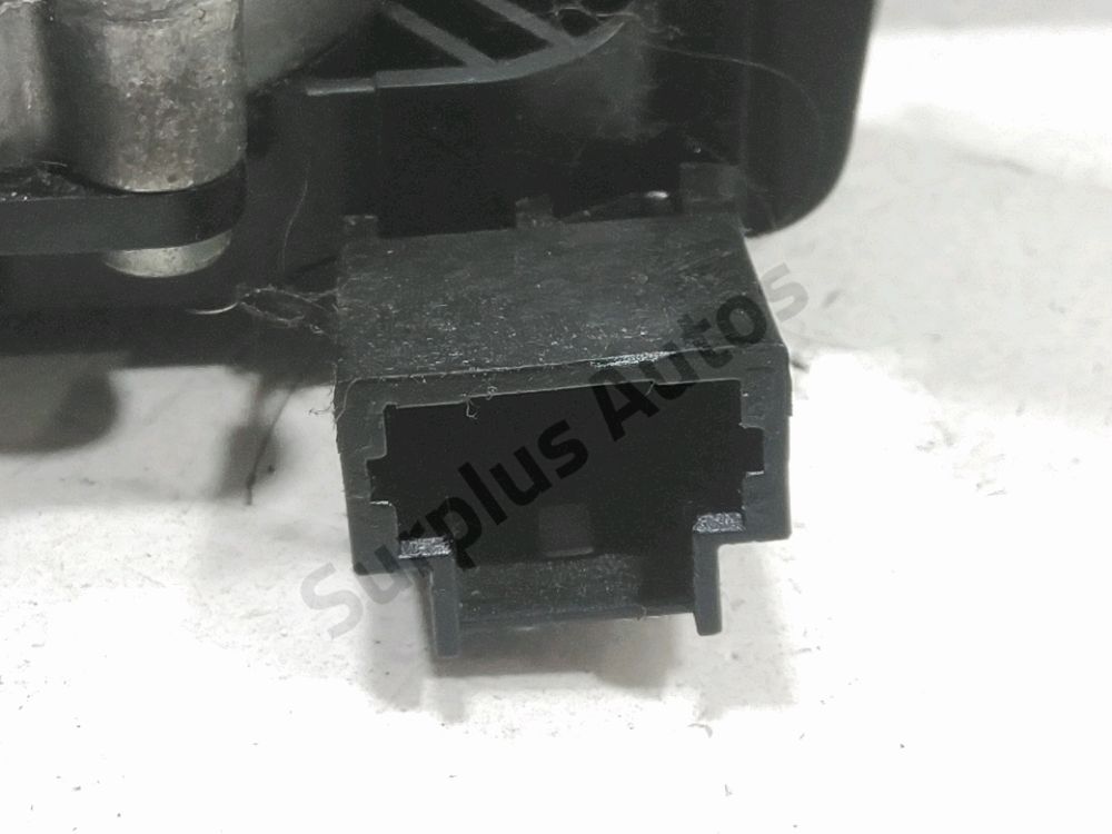 Moteur d'essuie glace arrière