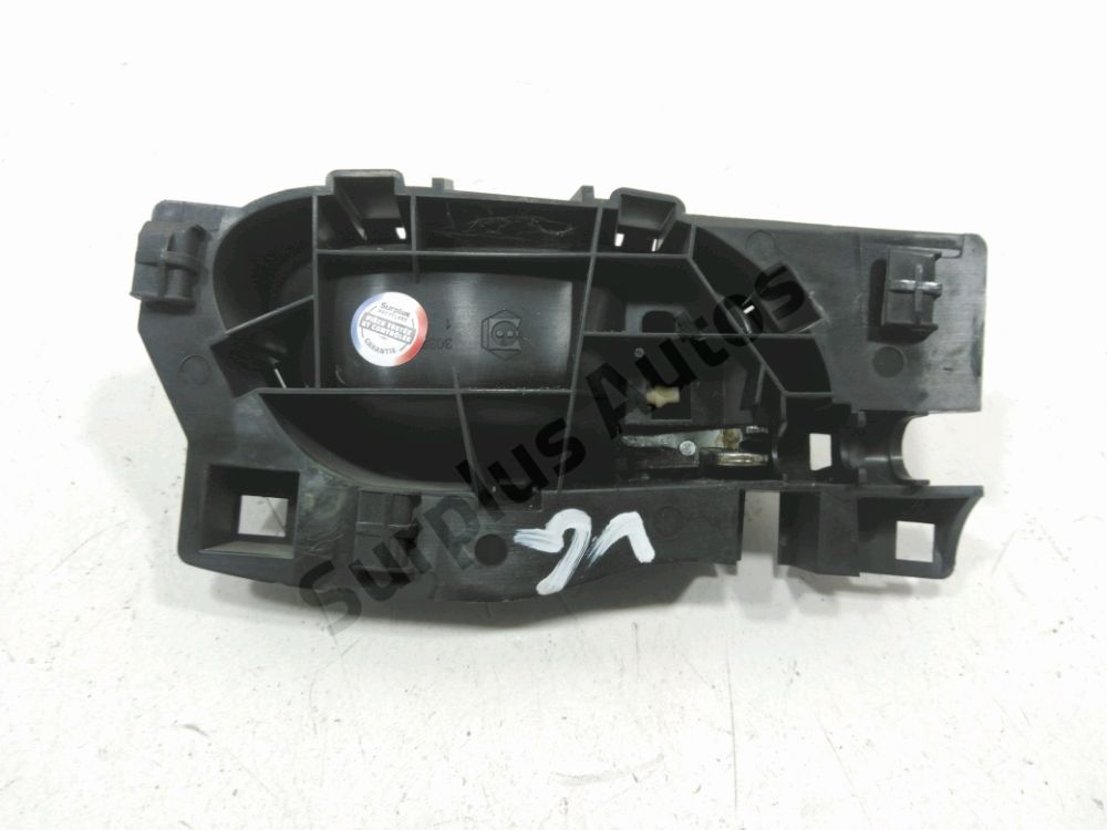 Poignée intérieure porte avant gauche