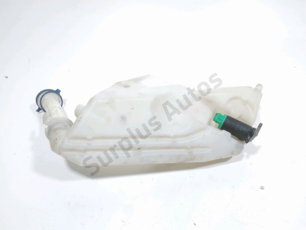 Réservoir de lave glace avant