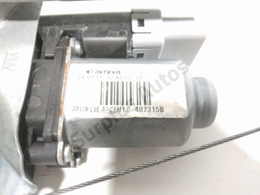 Lève-vitre électrique avant gauche