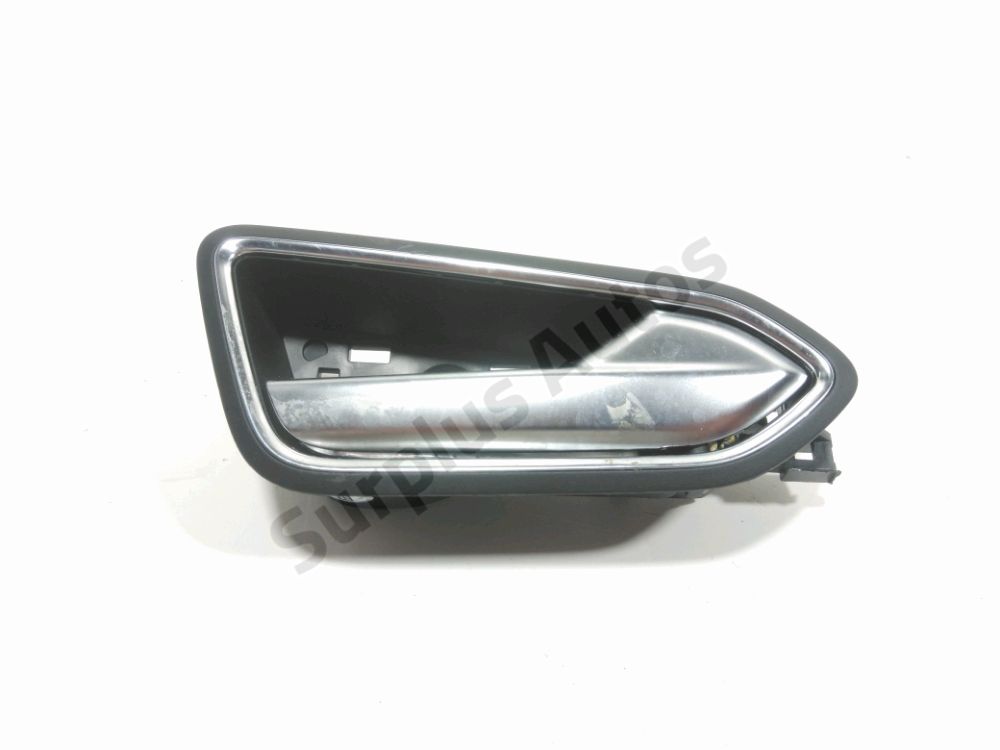 Poignée intérieure porte avant droite