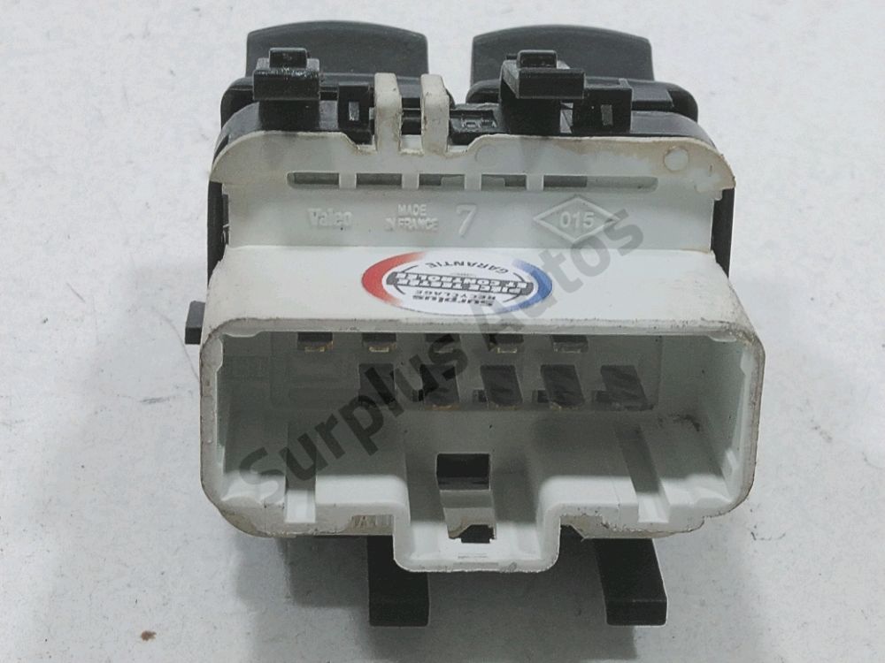 Commande lève-vitre avant gauche