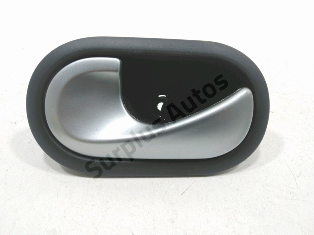 Poignée intérieure porte arrière gauche