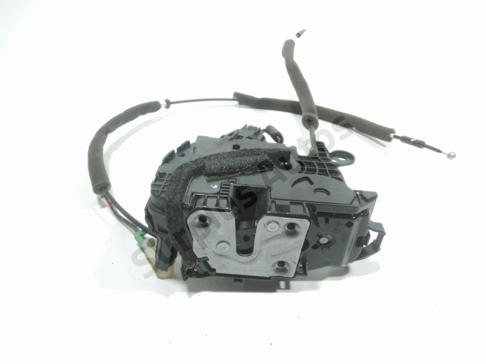 Serrure de porte avant gauche