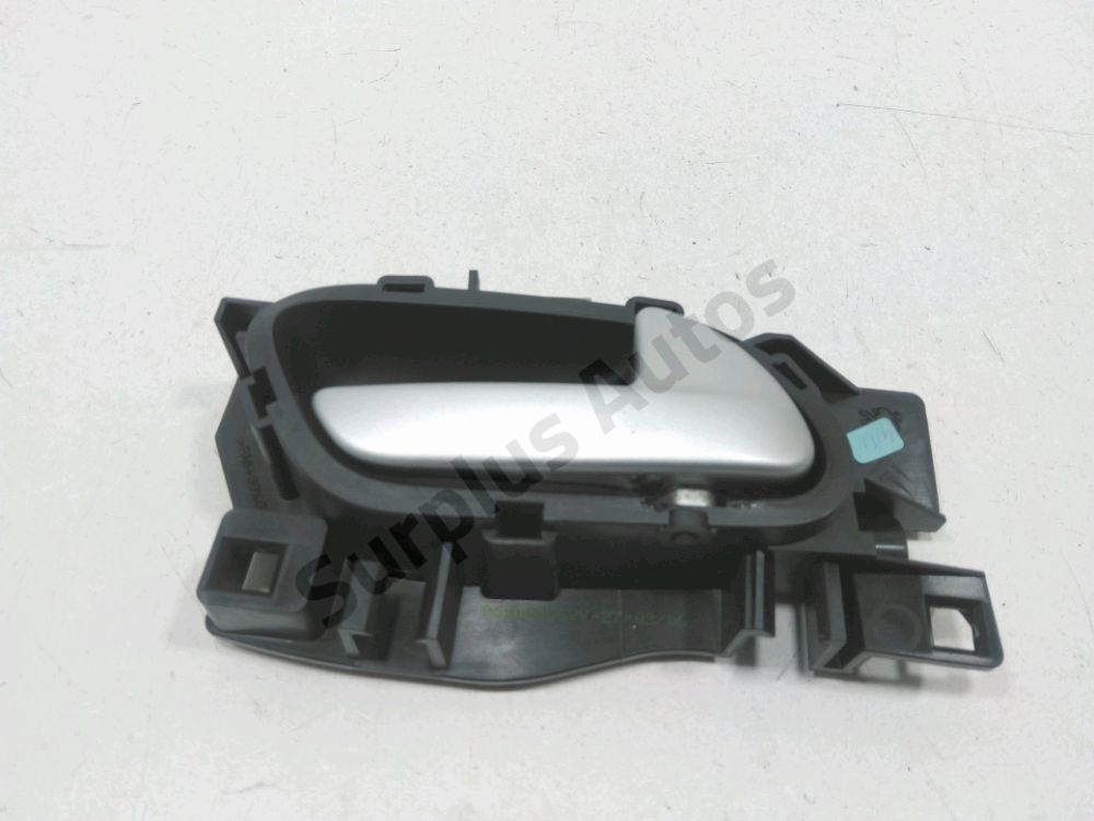 Poignée intérieure porte avant droite