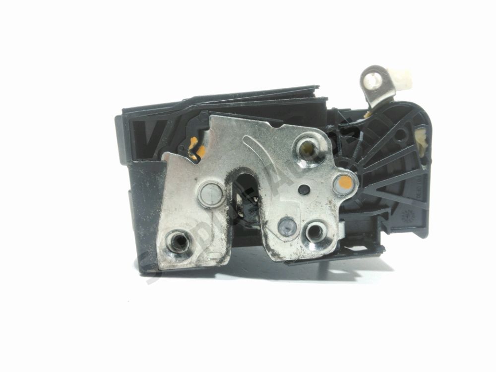 Serrure de porte arrière droite