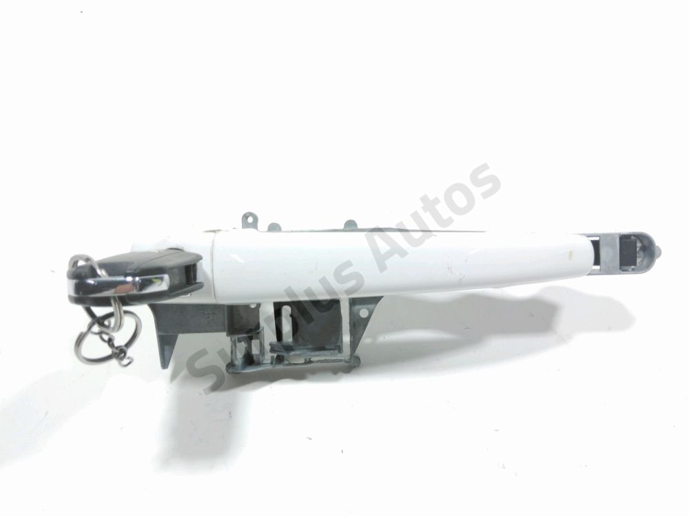 Poignée extérieure avant gauche