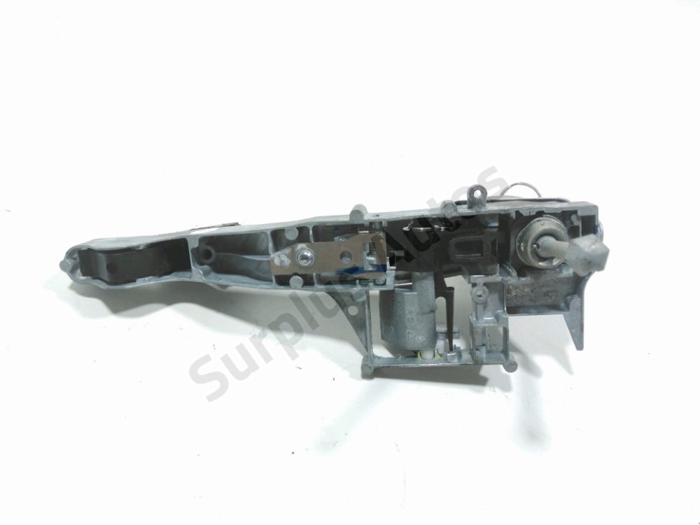 Poignée extérieure avant gauche