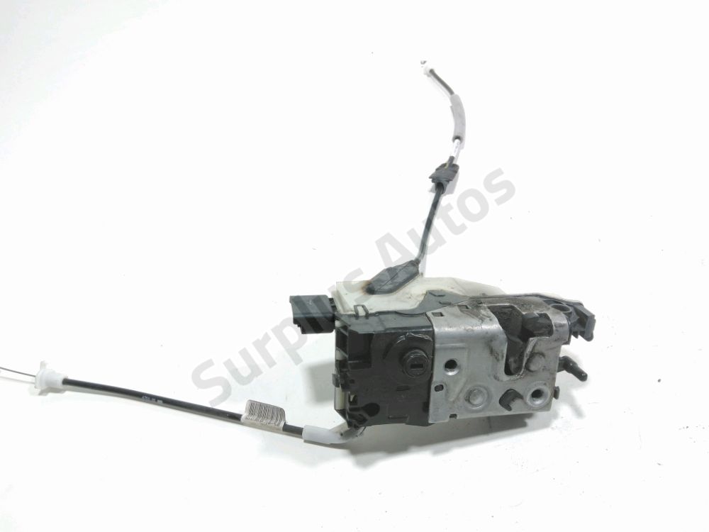 Serrure de porte avant droite